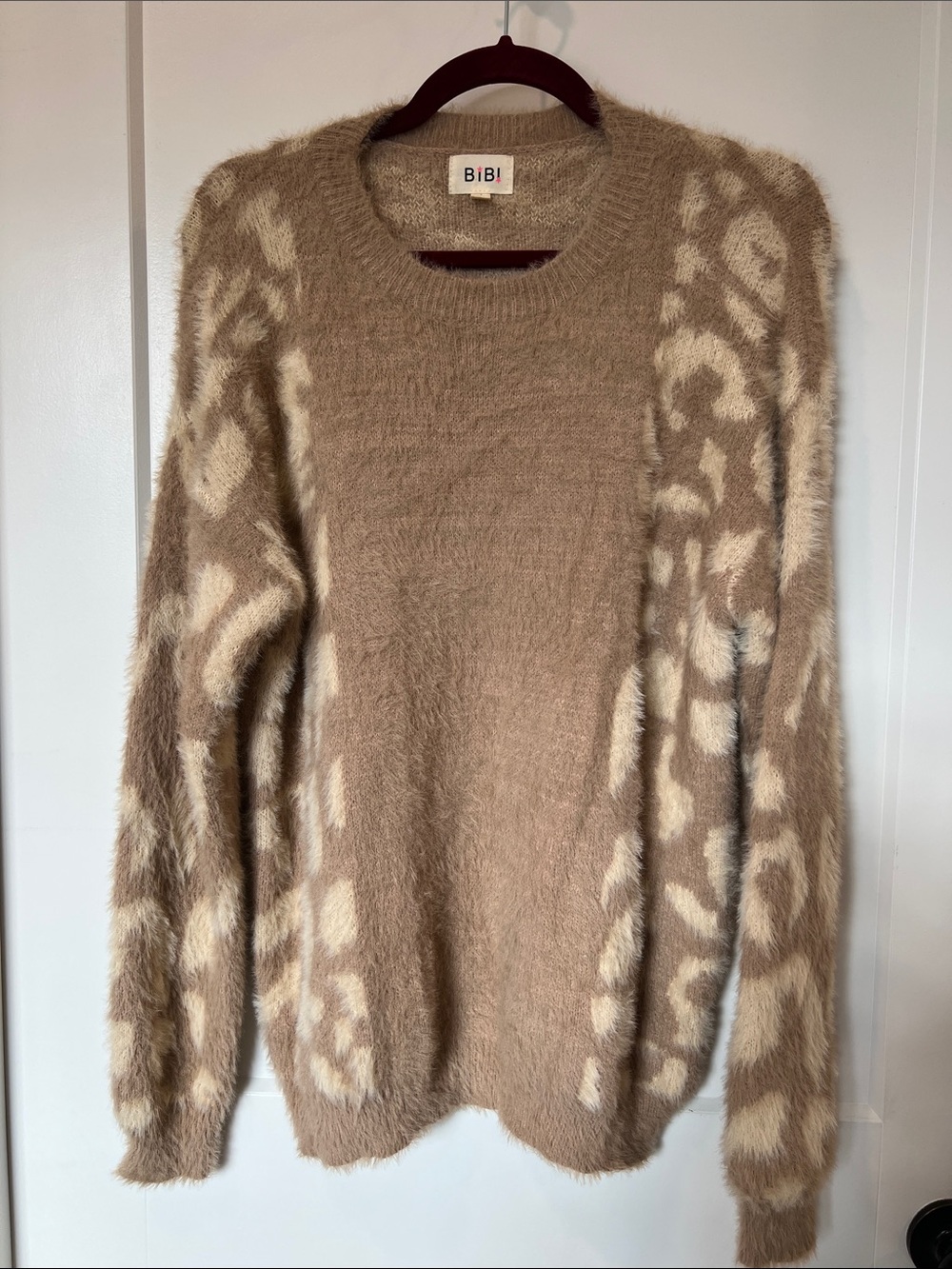 BiBi Cream and Taupe Fuzzy Fawn Animal-Print Crewneck Sweater L